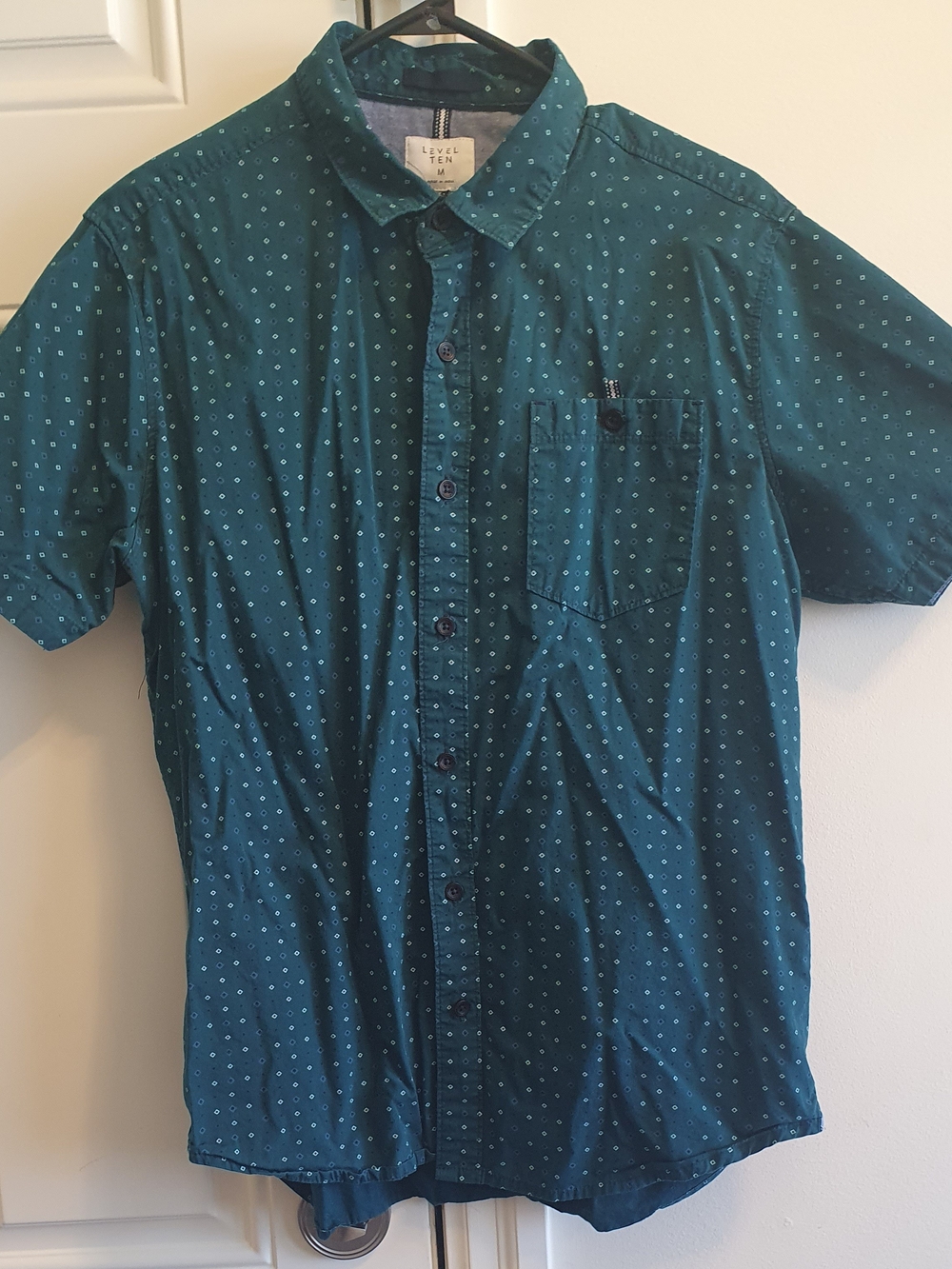 Level Ten - Casual Short-Sleeve Teal Button-Down Shirt with Subtle Dot Print